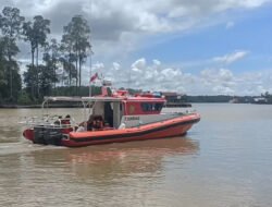 Longboat Terbalik Dihantam Ombak di Perairan Mimika, Dua Orang Belum Ditemukan