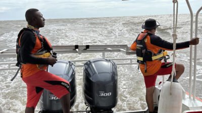 Longboat di Mimika Terbalik Dihantam Ombak, Dua Orang Belum Ditemukan