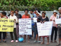Demo Mama-mama: Stop Jual Komoditas Lokal Asli Papua