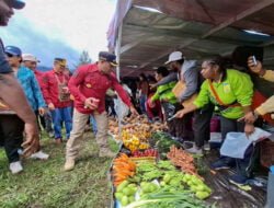 Ribuan Masyarakat Serbu Pasar Murah di Puncak, Komoditas Lokal Ludes Terjual