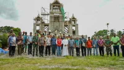 Dulu Prihatin, Kini Pastor Fransiskus Melki Bersyukur Harapan Umat Terjawab
