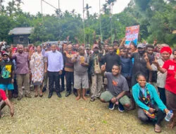 Temui Warga di Timika, Agus Anggaibak Tekankan Pentingnya Persatuan