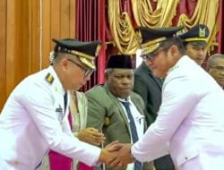 Pj Gubernur Resmi Lantik Yonathan Tangdilintin Jabat Pj Bupati Mimika