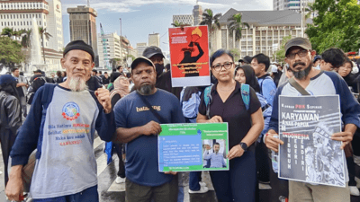 Buruh Freeport Korban PHK Ikut dalam Aksi Puncak Indonesia Gelap di Jakarta