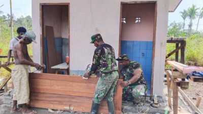 Progres pembangunan MCK TMMD ke-124 Kodim 1710/Mimika hampir rampung
