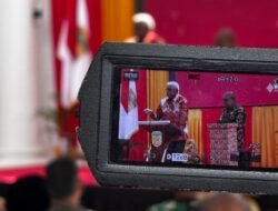 Permudah warga sampaikan keluhan, Bupati Mimika luncurkan aplikasi Mimikacenter
