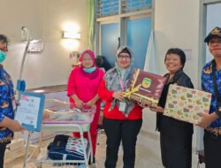 Disdukcapil Mimika terbitkan dokumen kependudukan empat bayi lahir di HUT RI 2025