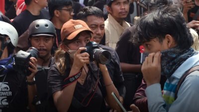 Jurnalis dibungkam: kekerasan dan intervensi warnai aksi unjuk rasa