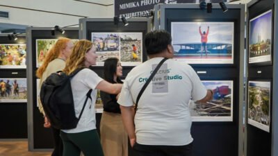 Pameran Mimika Photo Exhibition 2025 ramai dikunjungi pelajar hingga wisatawan asing