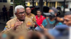 Bupati Mimika perintahkan Disperindag dan Satpol PP sweeping pengecer BBM
