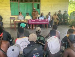 Pemkab Mimika dan Forkopimda dialog dengan warga di Kapiraya soal konflik tapal batas