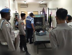 Penumpang Rute Pedalaman Ditemukan Bawa 20 Anak Panah di Bandara Mozes Kilangin