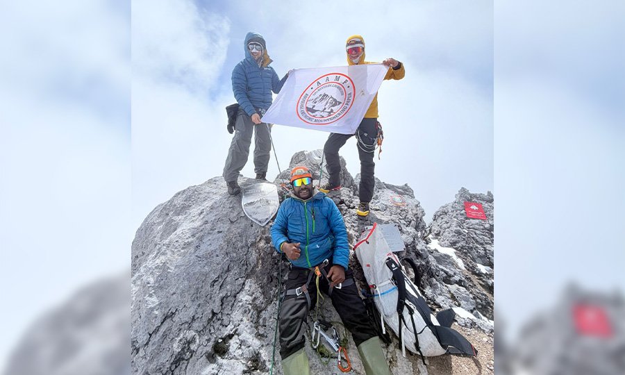 Kisah Venus Beanal, Pemuda Amungme yang Menolak Jadi Penonton
