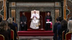 Paus Leo XIV: Pesawat harusnya membawa perdamaian, bukan perang dan kehancuran