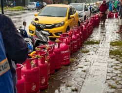 Agen Ungkap Penyebab Stok LPG di Timika Menipis Hingga Antrean Panjang