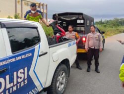 Pengendara Motor Tewas Tabrak Median Jalan di Mile 32 Mimika