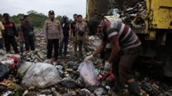 Jenazah Bayi yang Dibuang ke Tumpukan Sampah Masih Disemayamkan di RSUD Mimika