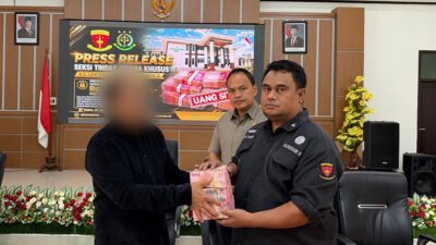 Kejari Mimika Sita Rp300 Juta dalam Kasus Dugaan Korupsi Lahan Perkebunan