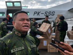 TNI Kirim 2 Ton Bantuan untuk Korban Krisis Pangan dan Air Akibat El Nino di Puncak Jaya