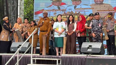 Buka Festival UMKM, Bupati Mimika Tekankan Kemudahan Izin dan Akses Kredit