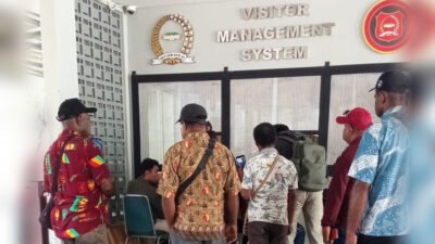 Warga Makimi Nabire Adukan Penertiban Kawasan Hutan ke DPR dan DPD RI