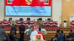 DPRK Mimika Paripurna Istimewa Penghormatan dan Pelepasan Jenazah Karel Gwijangge