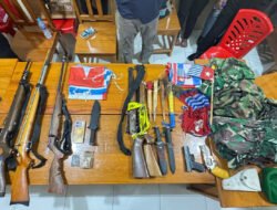 Satgas Damai Cartenz Amankan Lima Orang dan Sejumlah Barang Bukti di Keerom