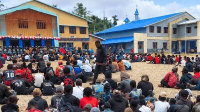 Pelajar Papua Tengah Geruduk Dinas Pendidikan Tuntut Sekolah Gratis dan Tolak MBG