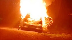 Polisi: Mobil Anggota Bhabinkamtibmas di Kwamki Narama Dibakar Karena Salah Paham