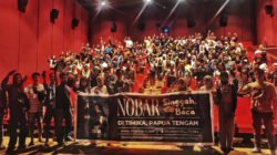 Layar Padam, Ingatan Tak Boleh Hilang: Singgah Baca Gelar Nobar Laut Bercerita di Timika