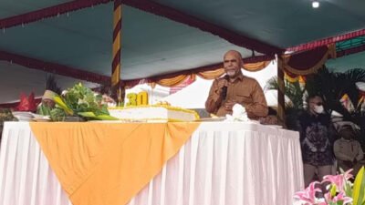 Hadiri Upacara HUT ke-30 Mimika, Wagub Papua Tengah Soroti Miras, HIV, dan Konflik Antarkelompok